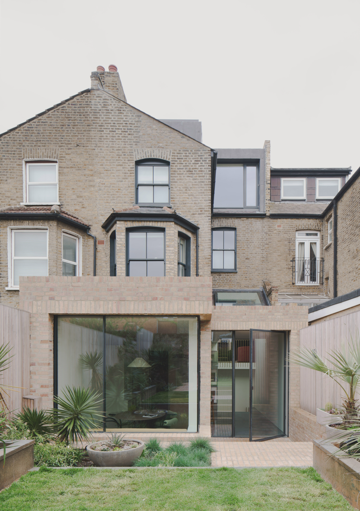 Newick Road by Bindloss Dawes + Daytrip, brick, extension, architecture, familyhouse
