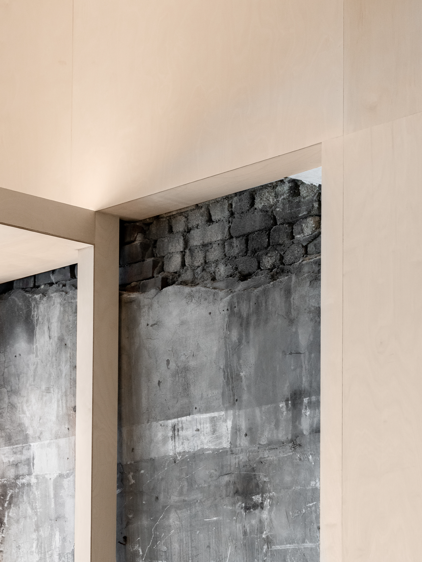 Mokki by GGJH, cafe, minimalism, steel, brick, renovation