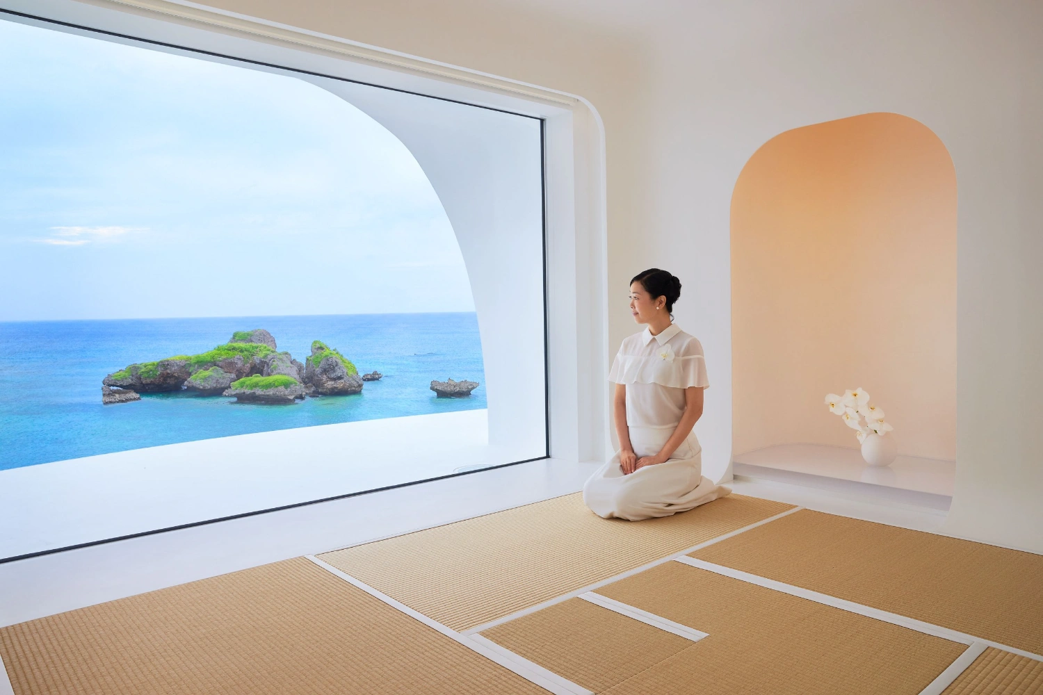 Yuputira by Mariko Mori + Ring Architects, minimalism, architecture, white