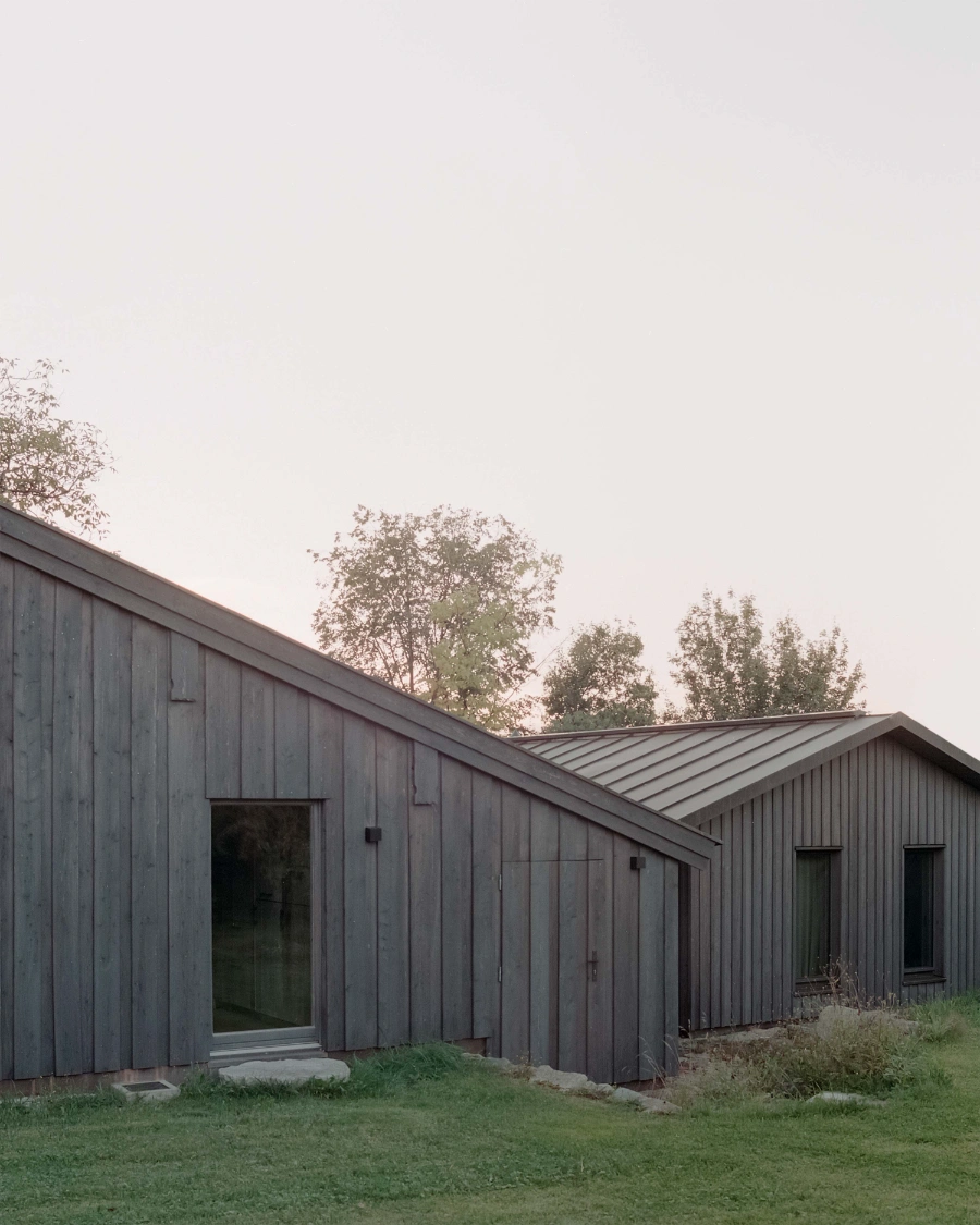 Alpine Flax Hut Conversion by Max von Werz Arquitectos