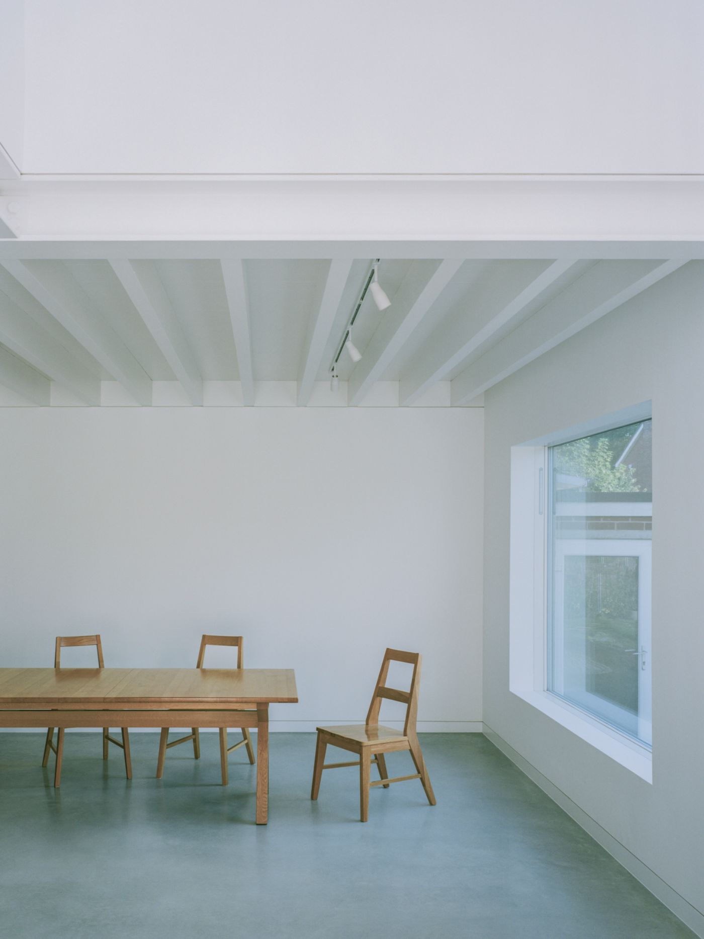 Studio House by Jonathan Burlow, white, minimalism, Industrial, interiors