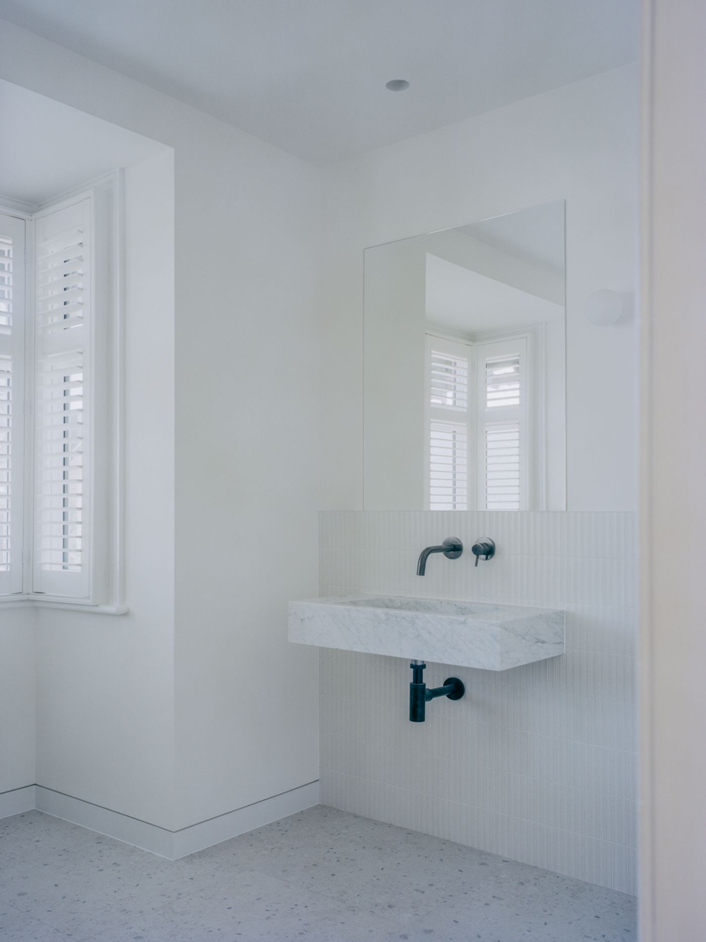 Studio House by Jonathan Burlow, white, minimalism, Industrial, interiors