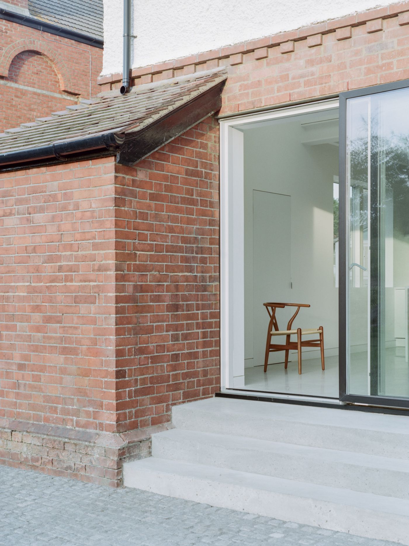 Studio House by Jonathan Burlow, white, minimalism, Industrial, interiors