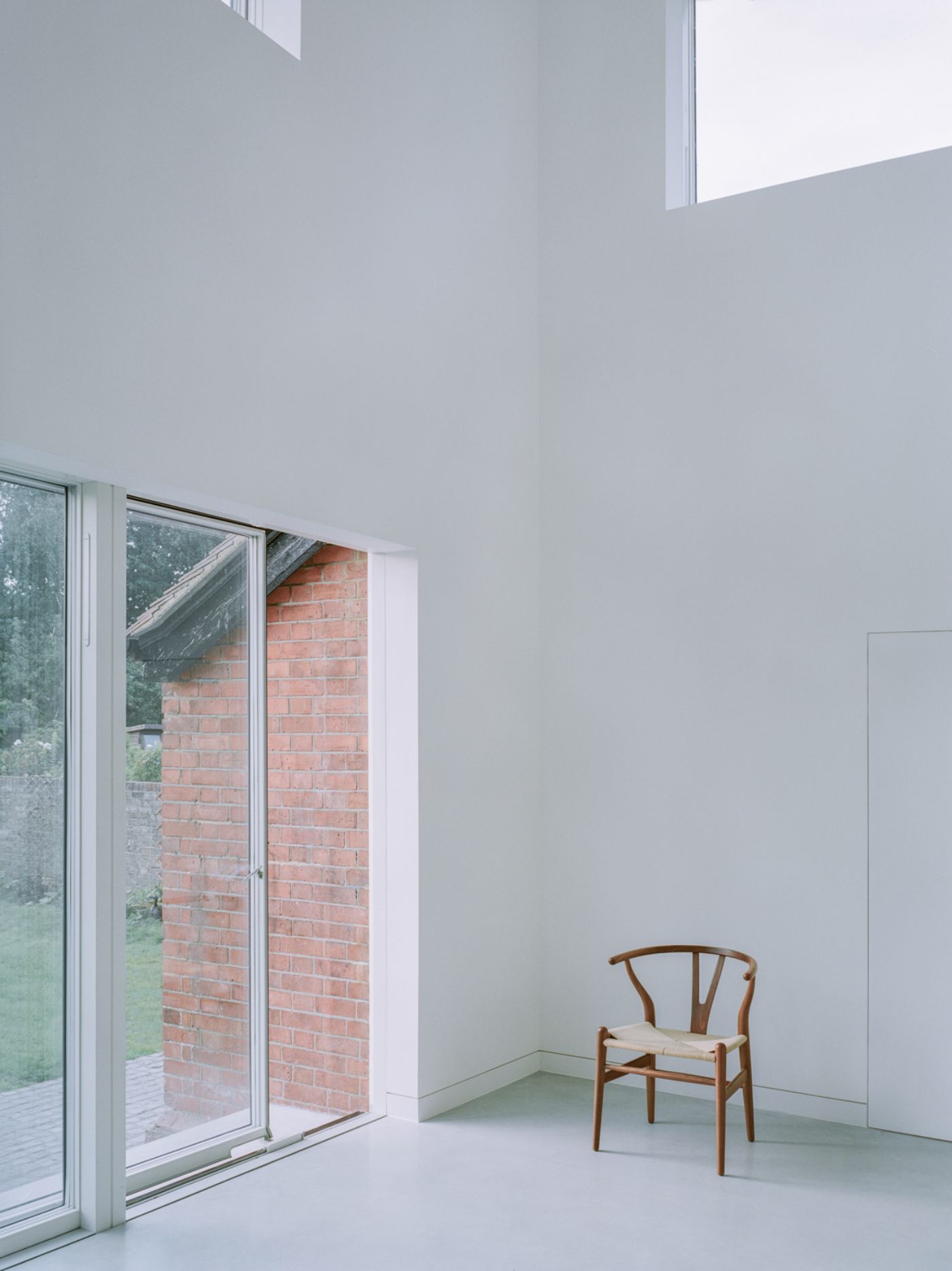 Studio House by Jonathan Burlow, white, minimalism, Industrial, interiors