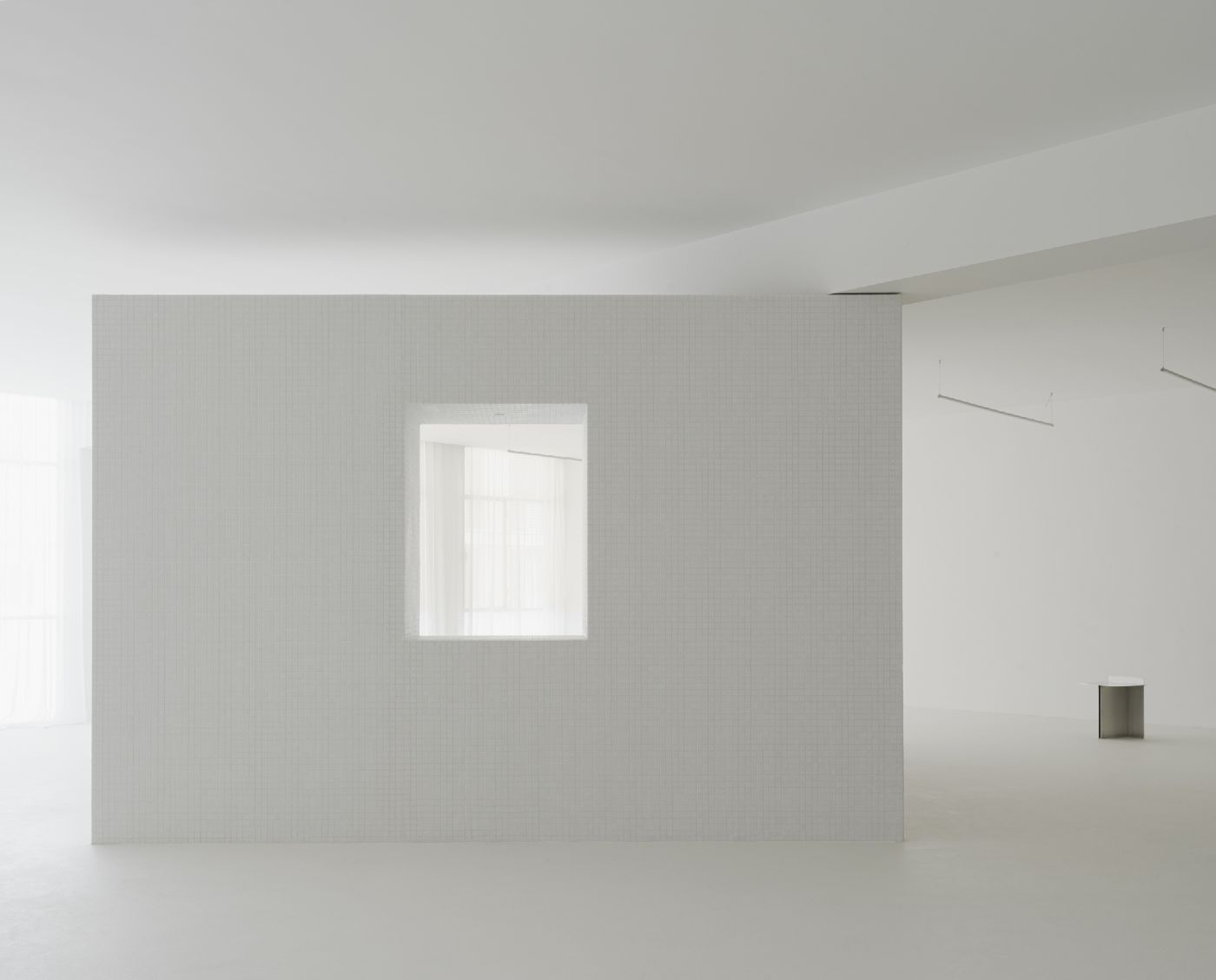 JPS Gallery by Deza Setien, gallery, artspace, white, minimalism, interiors