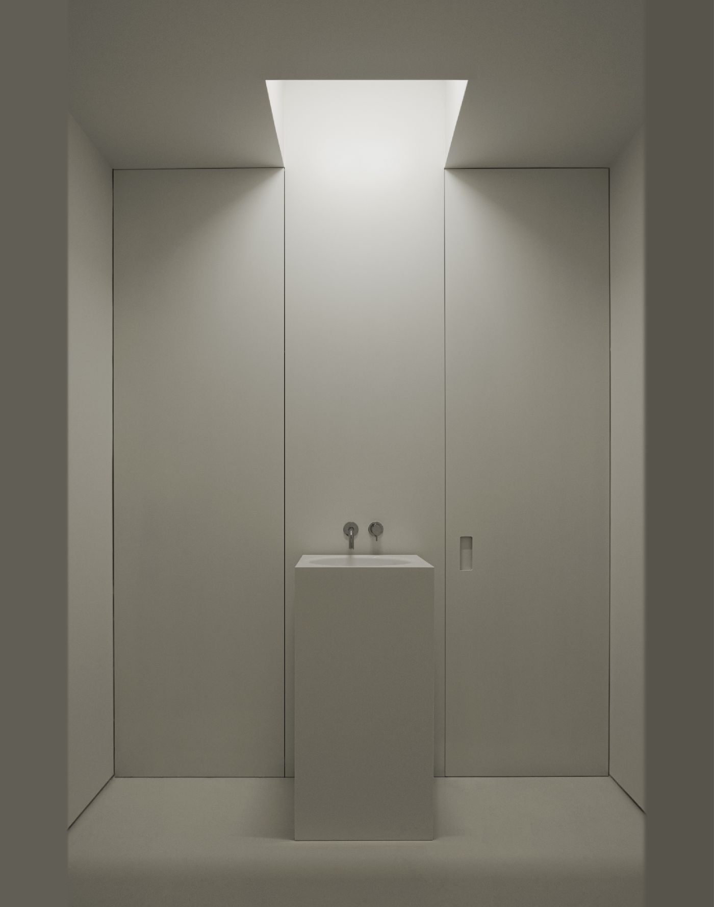 JPS Gallery by Deza Setien, gallery, artspace, white, minimalism, interiors