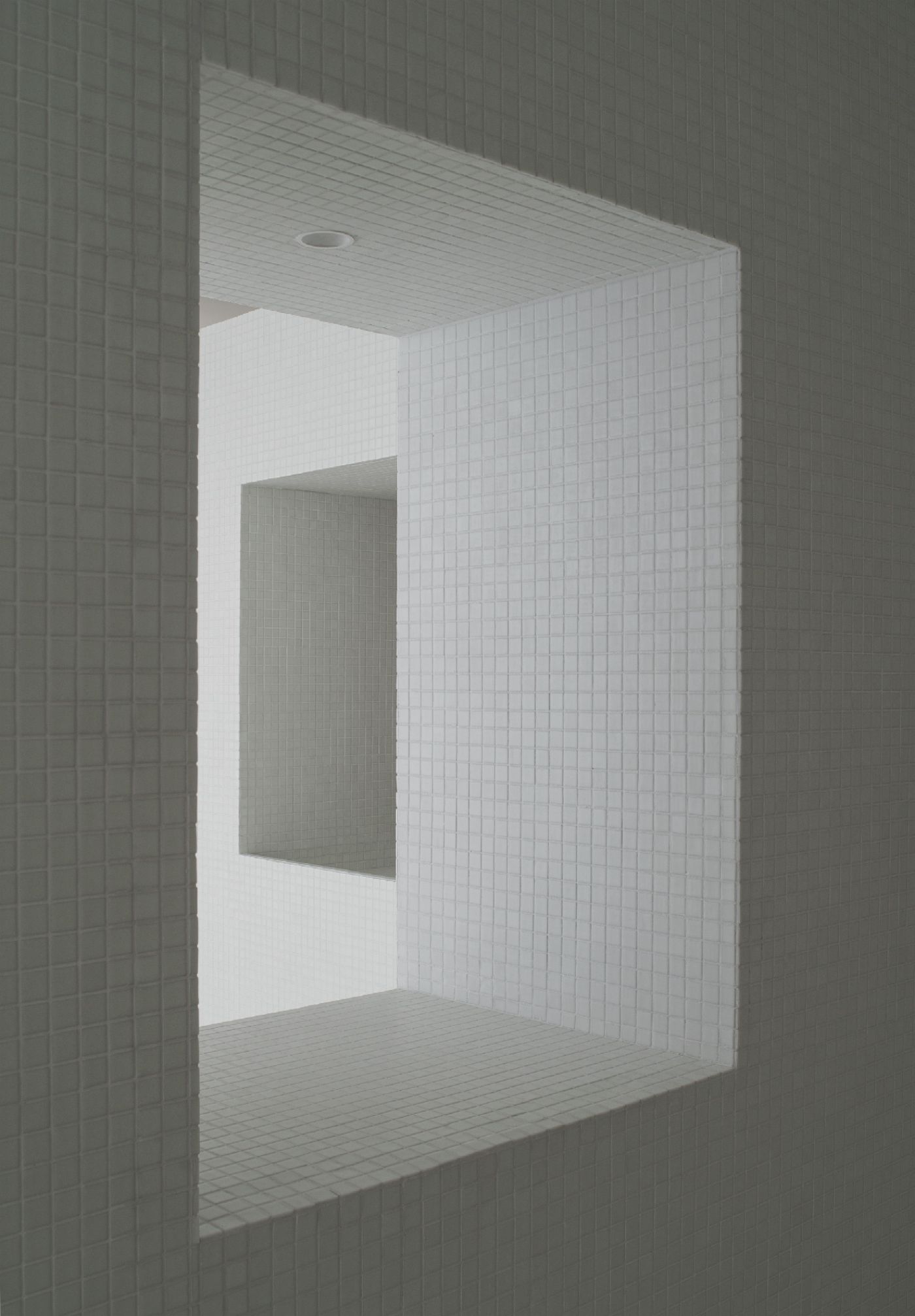 JPS Gallery by Deza Setien, gallery, artspace, white, minimalism, interiors