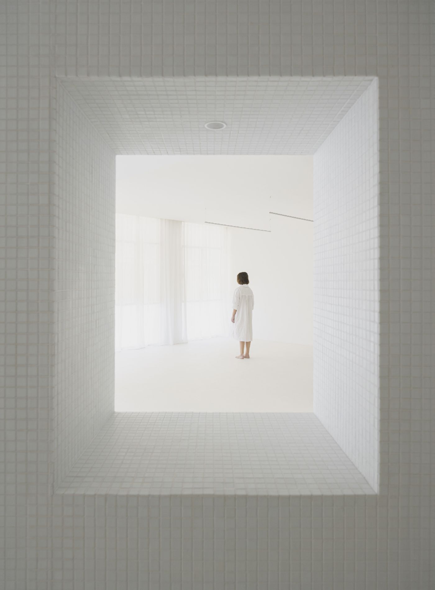 JPS Gallery by Deza Setien, gallery, artspace, white, minimalism, interiors