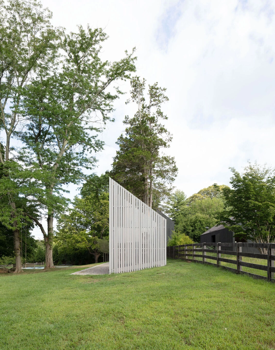 Spa Shed by Worrell Yeung, architecture, minimalism, wellness, grey, wood