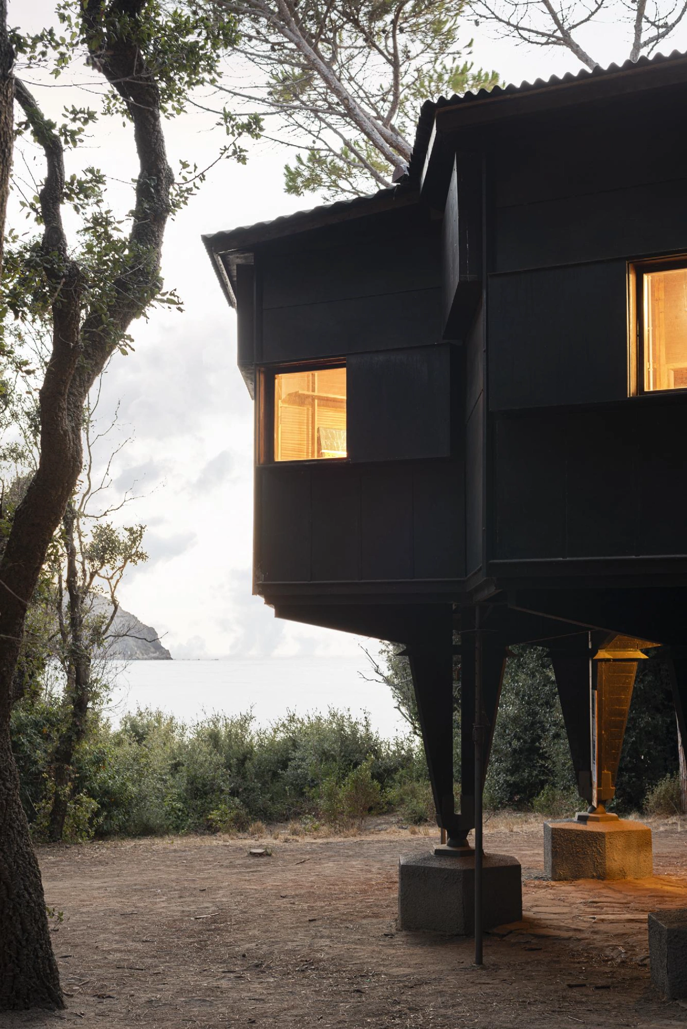 Casa Esagono by Vittorio Giorgini captured by Fabio Bascetta, house, museum, wood, architecture, cabins