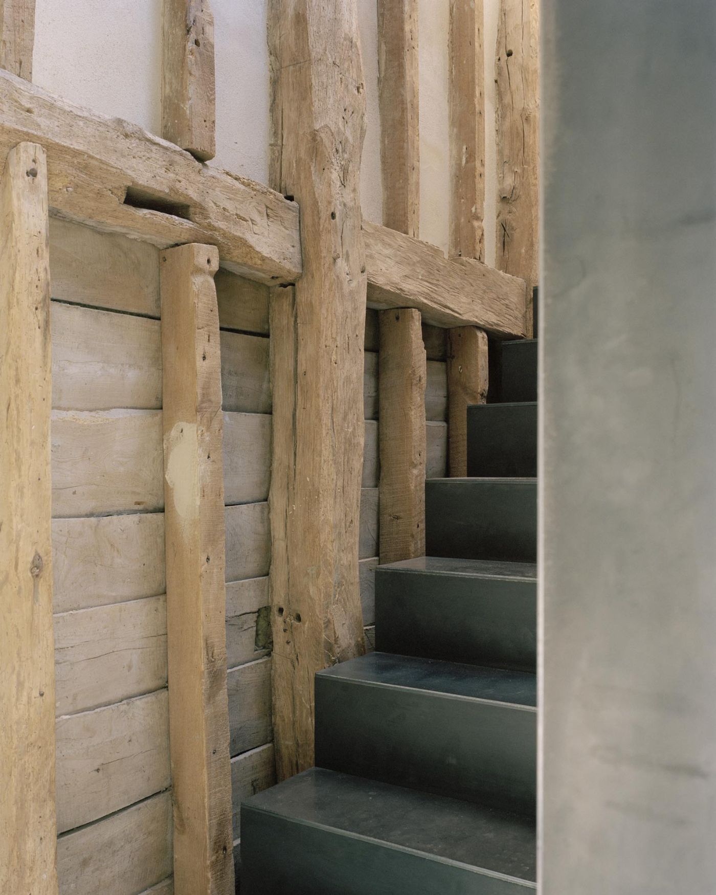 Hunts Green Barn by McLaren Excell, familyhouse, farmhouse, interiors, architecture
