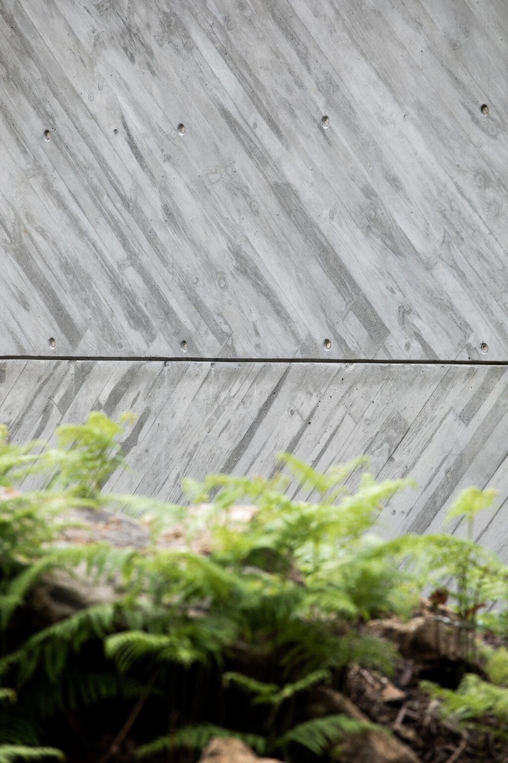 Tamega House by Nuno M. Sousa + Hugo Ferreira, concrete, architecture, holiday-house, minimalism, portugal