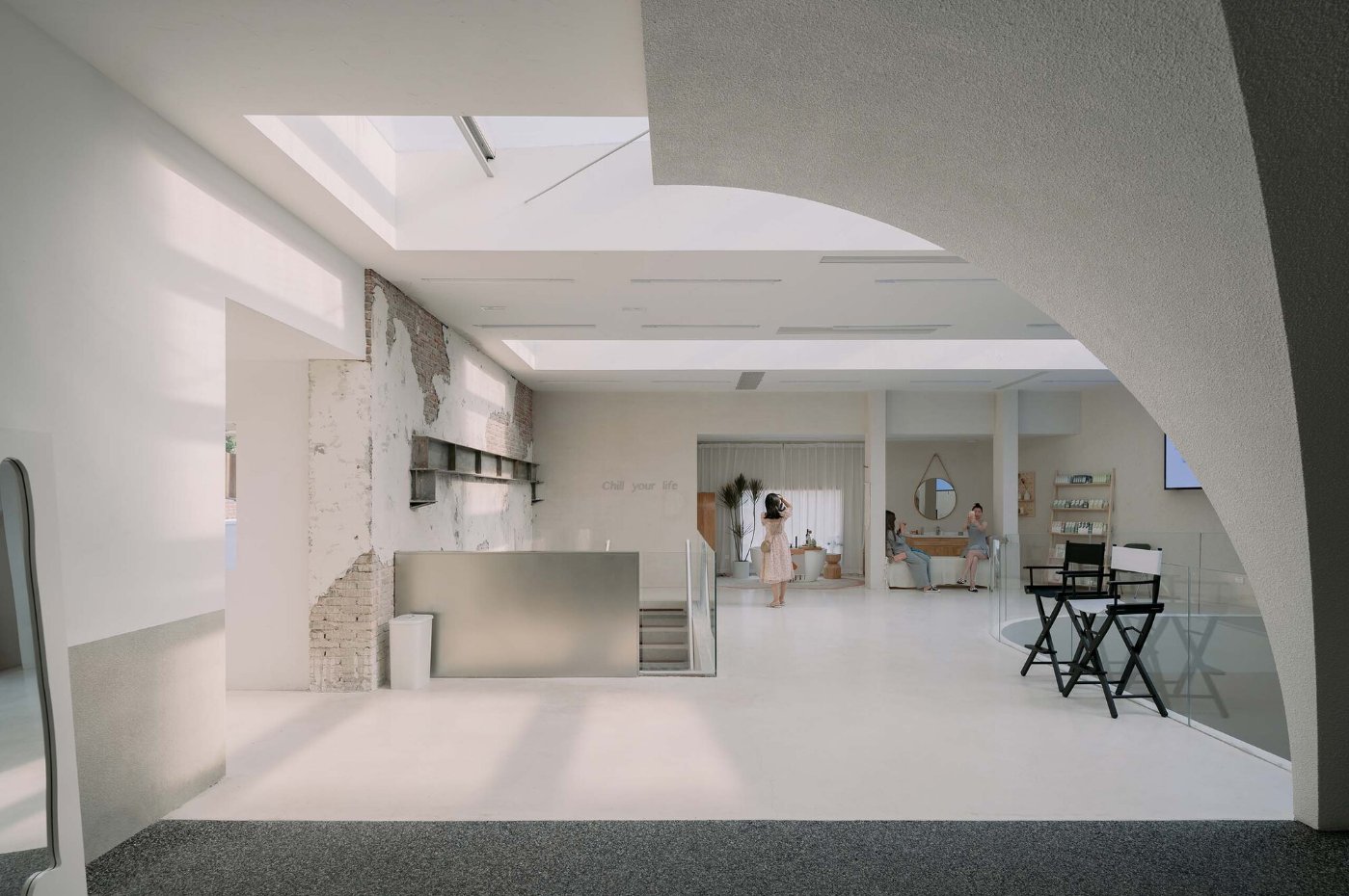 Flop Art Space by Achipoetry Studio, architecture, interiors, renovation, concrete, steel