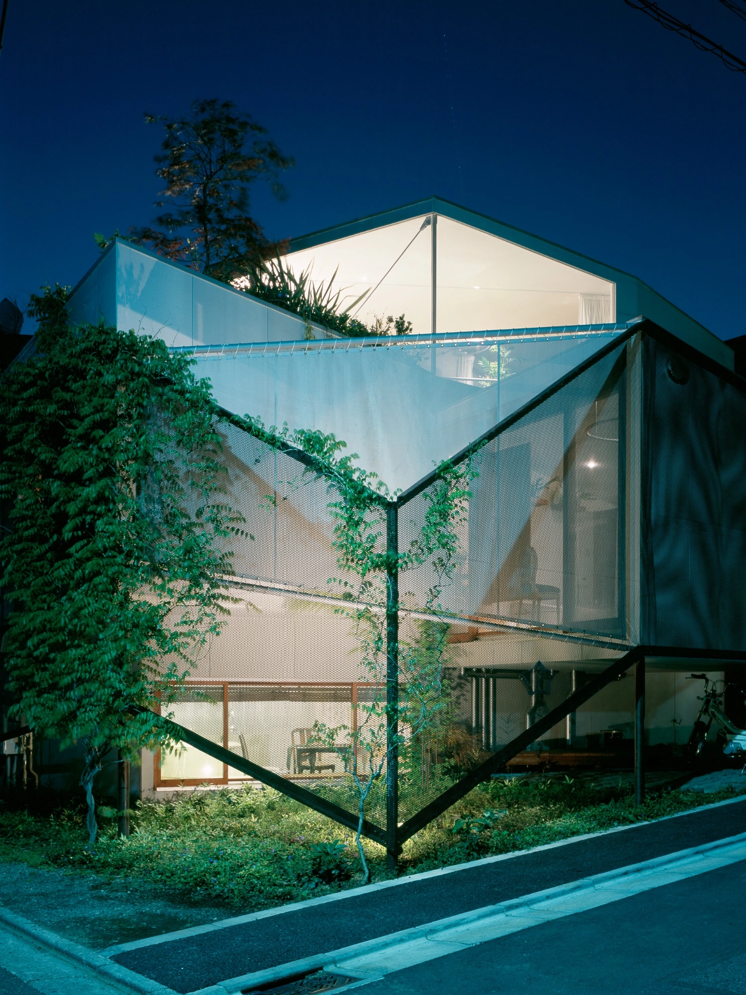 E-House by FT Architects, japan, familyhouse, architecture, interiors, minimalism