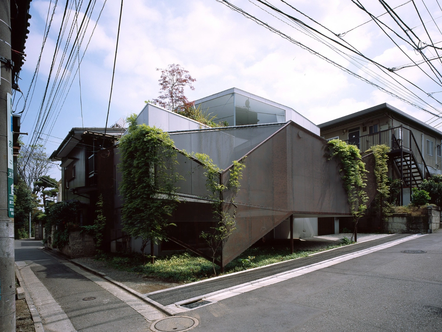 E-House by FT Architects, japan, familyhouse, architecture, interiors, minimalism