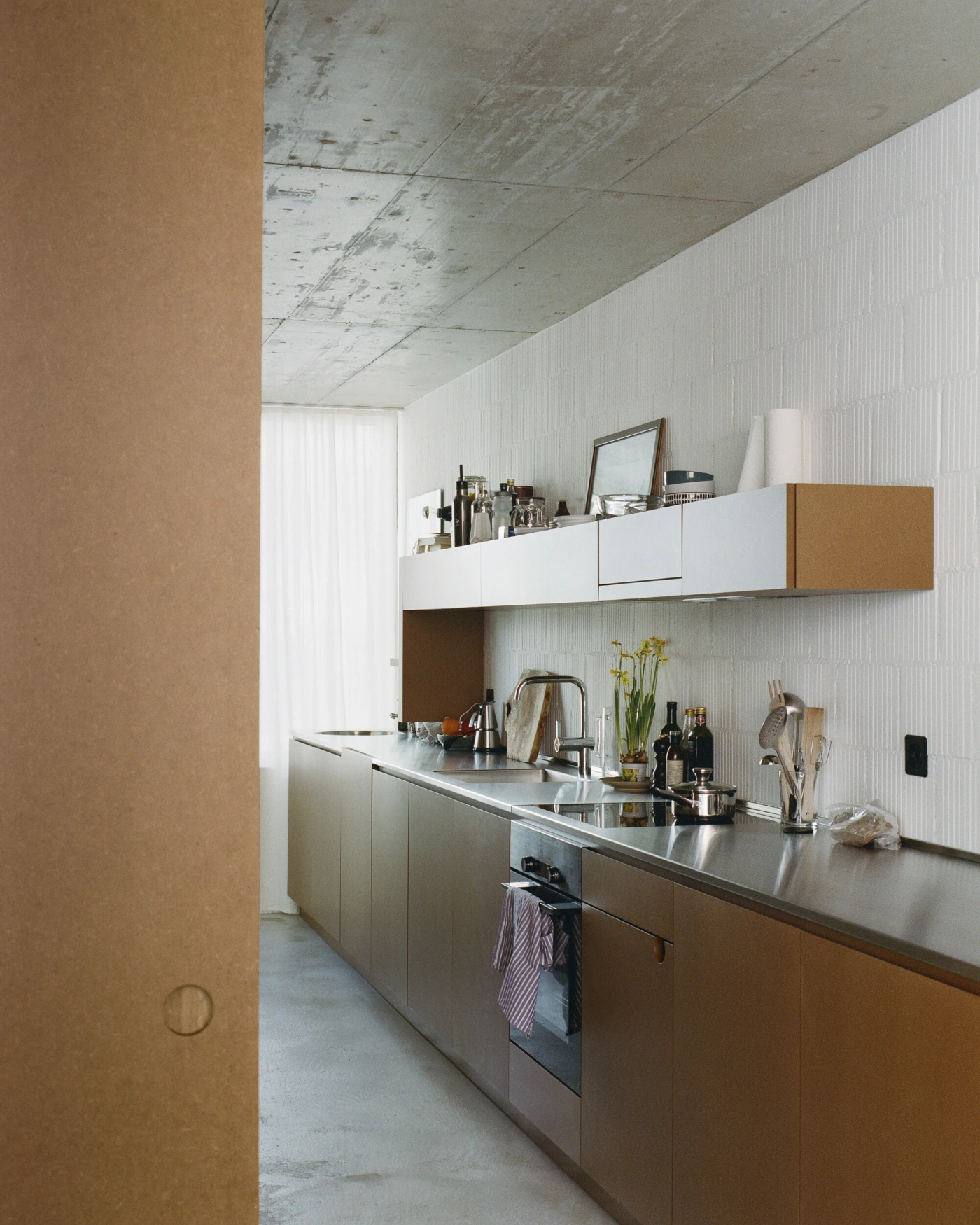 Blaesi by Wallimann Reichen, architecture, interiors, apartment, minimalism, concrete