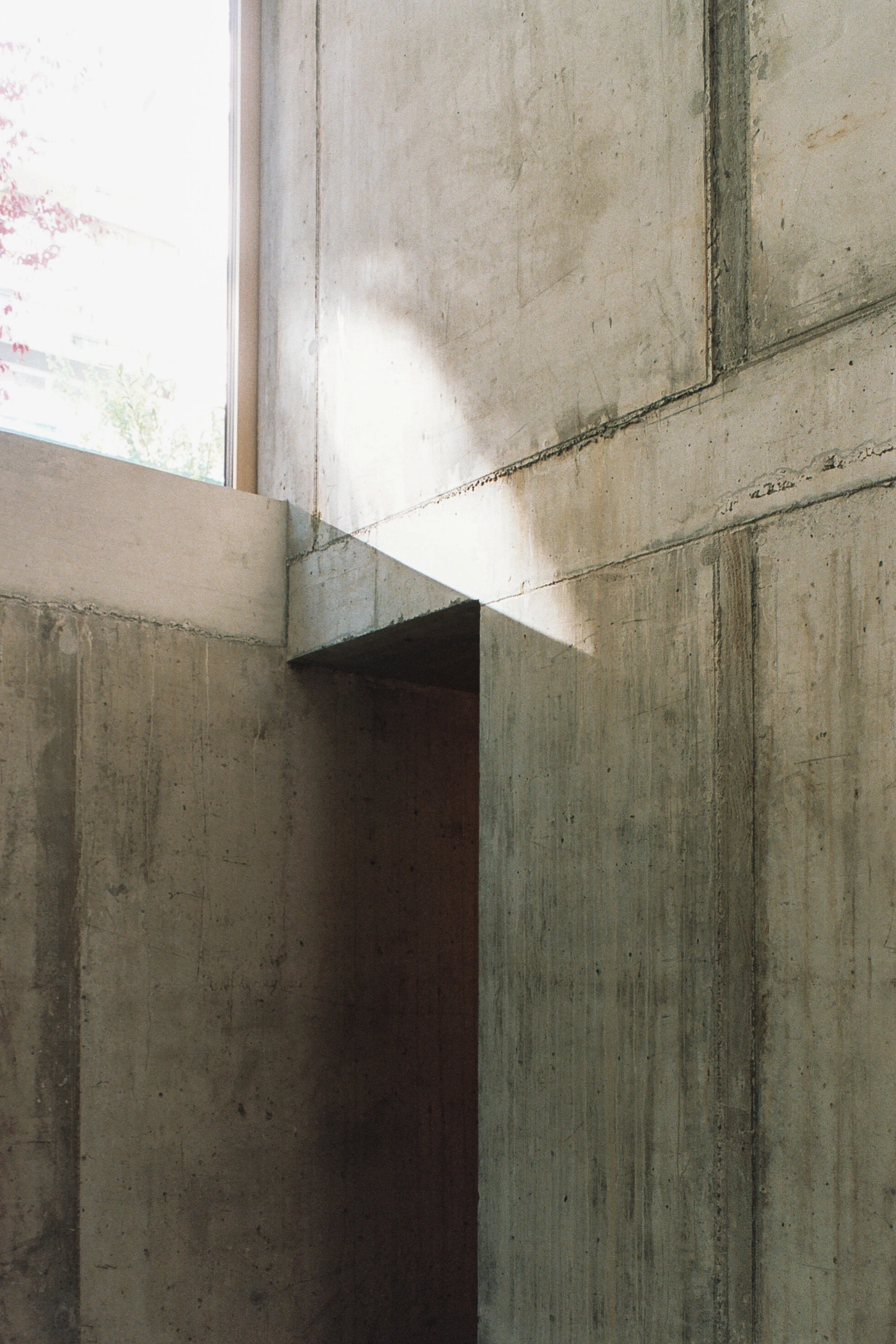 Blaesi by Wallimann Reichen, architecture, interiors, apartment, minimalism, concrete