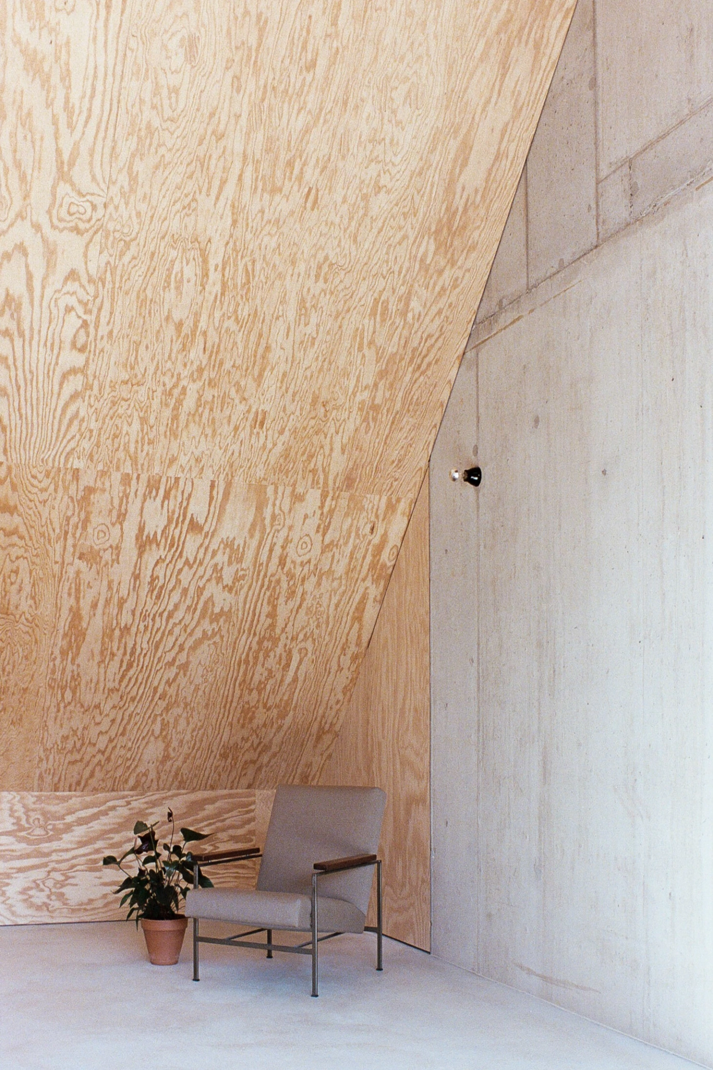 Blaesi by Wallimann Reichen, architecture, interiors, apartment, minimalism, concrete