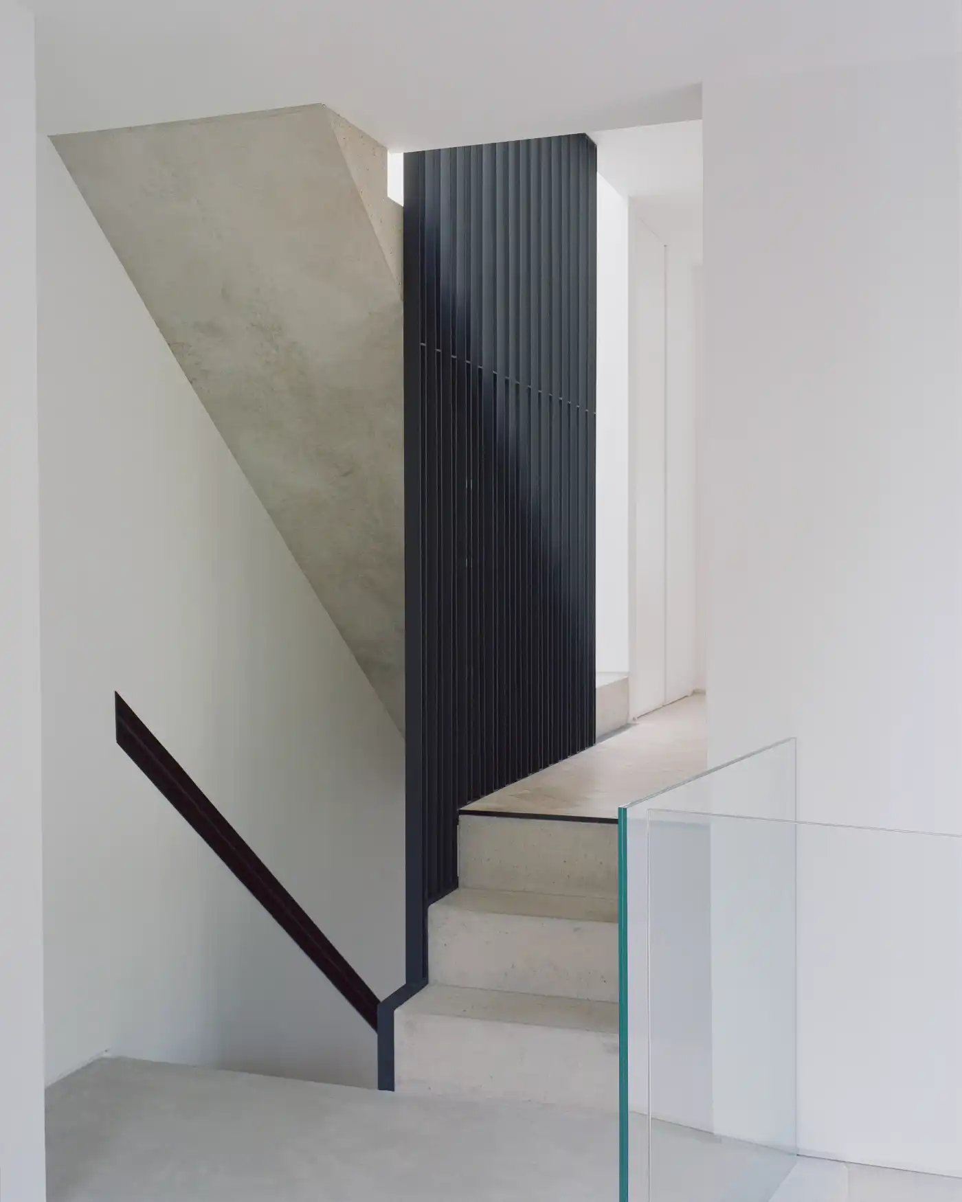 Framework House by Studio McW, concrete, extension, familyhouse, wood, minimalism