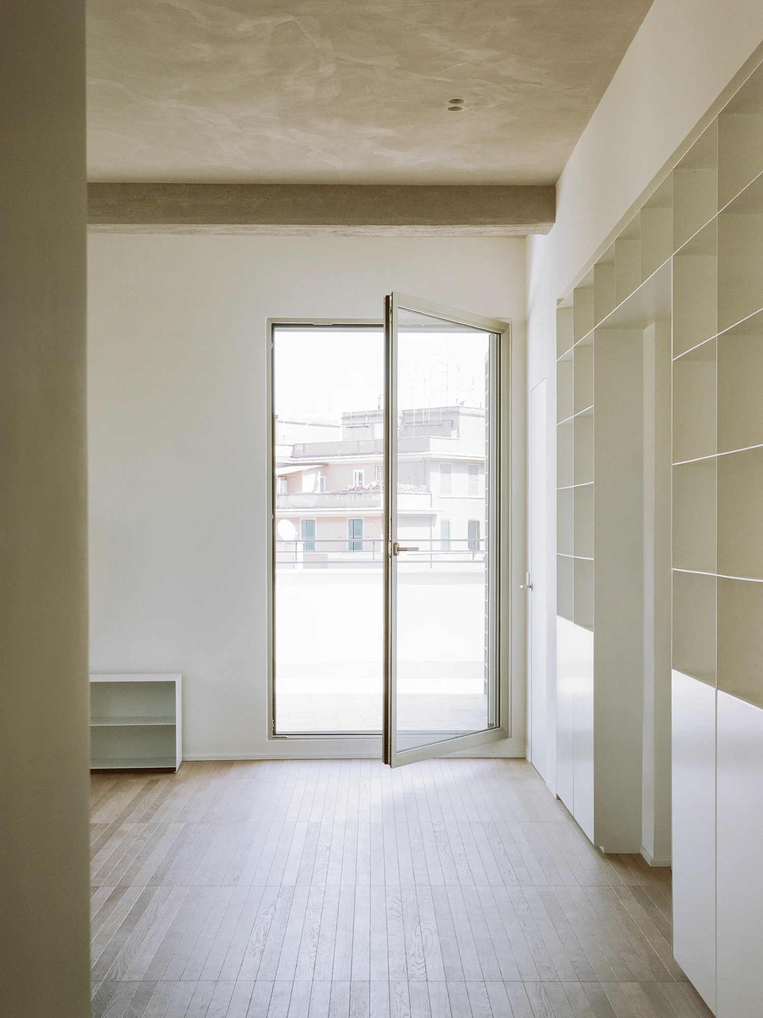 Via Latina apartment by SET Architects, metal, wood, white, minimalism, apartment