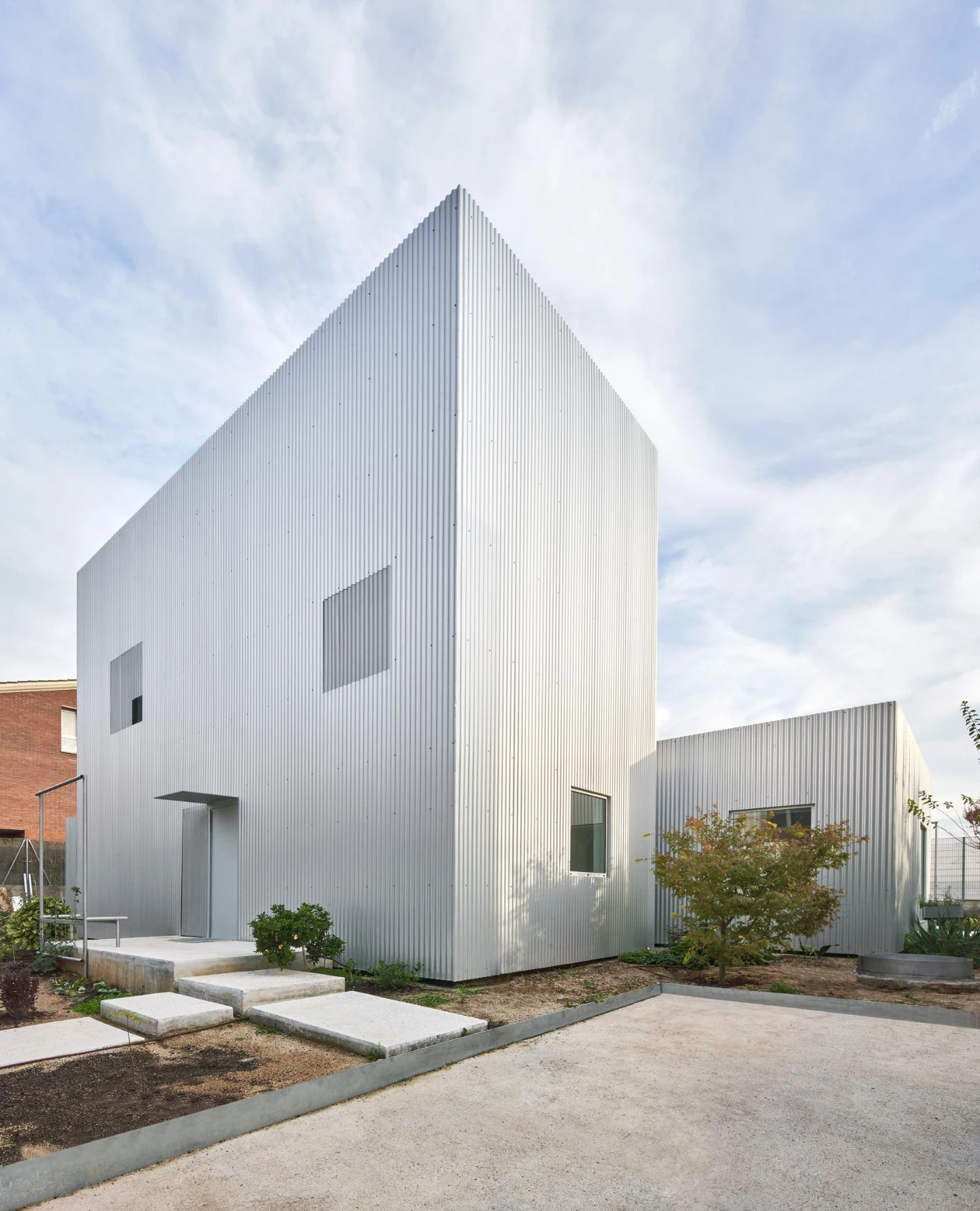 House 011 by Arquitecturia, minimalism, architecture, familyhouse, aluminium, interiors
