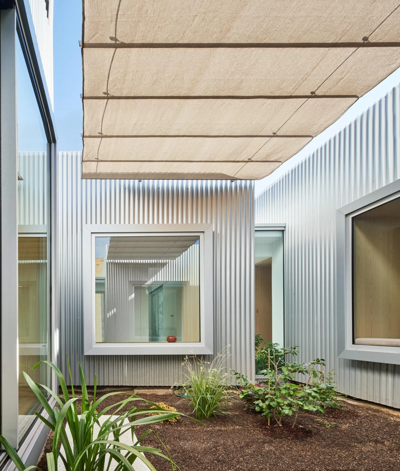 House 011 by Arquitecturia, minimalism, architecture, familyhouse, aluminium, interiors