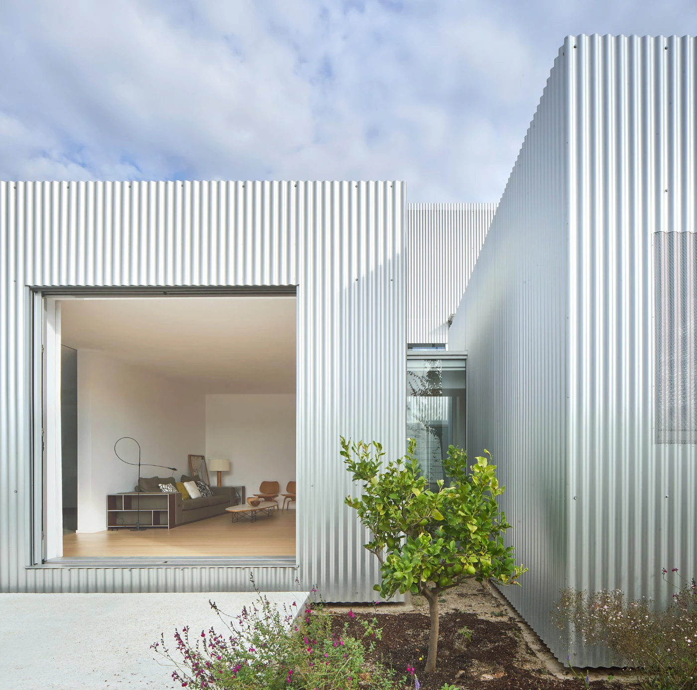 House 011 by Arquitecturia, minimalism, architecture, familyhouse, aluminium, interiors