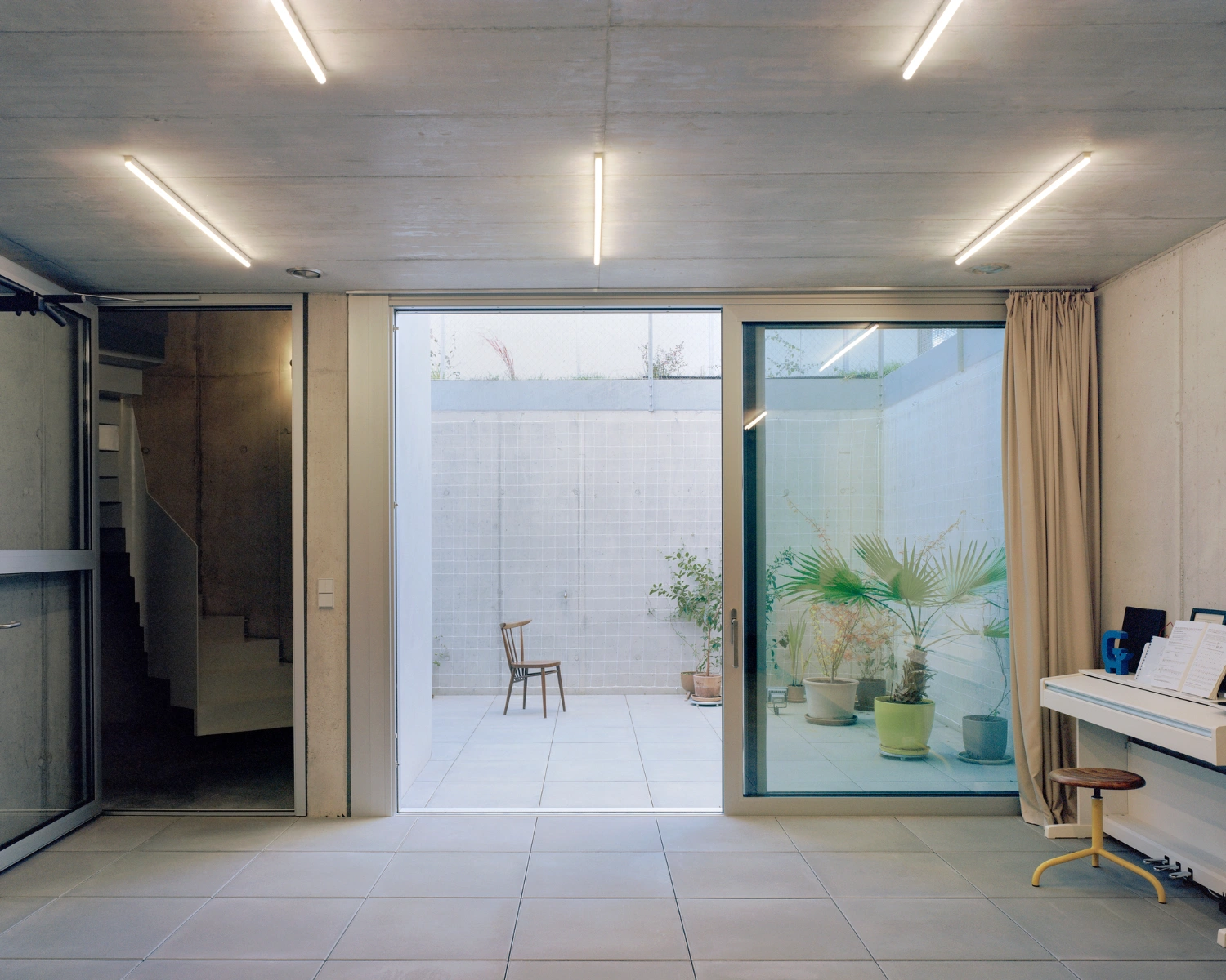 Villa Bôrik by Plural, villa, familyhouse, concrete, architecture, interiors