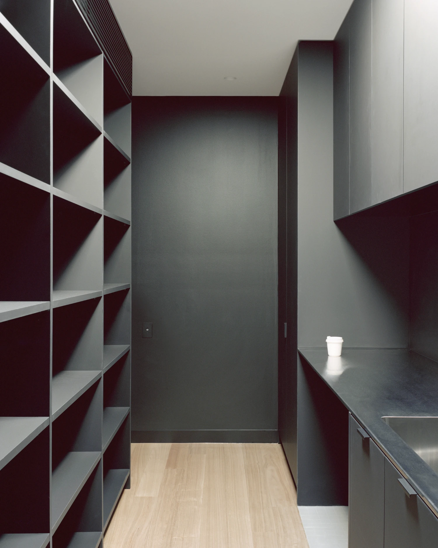 Sandringham House by Ellul Architecture, familyhouse, architecture, minimalism, black, steel