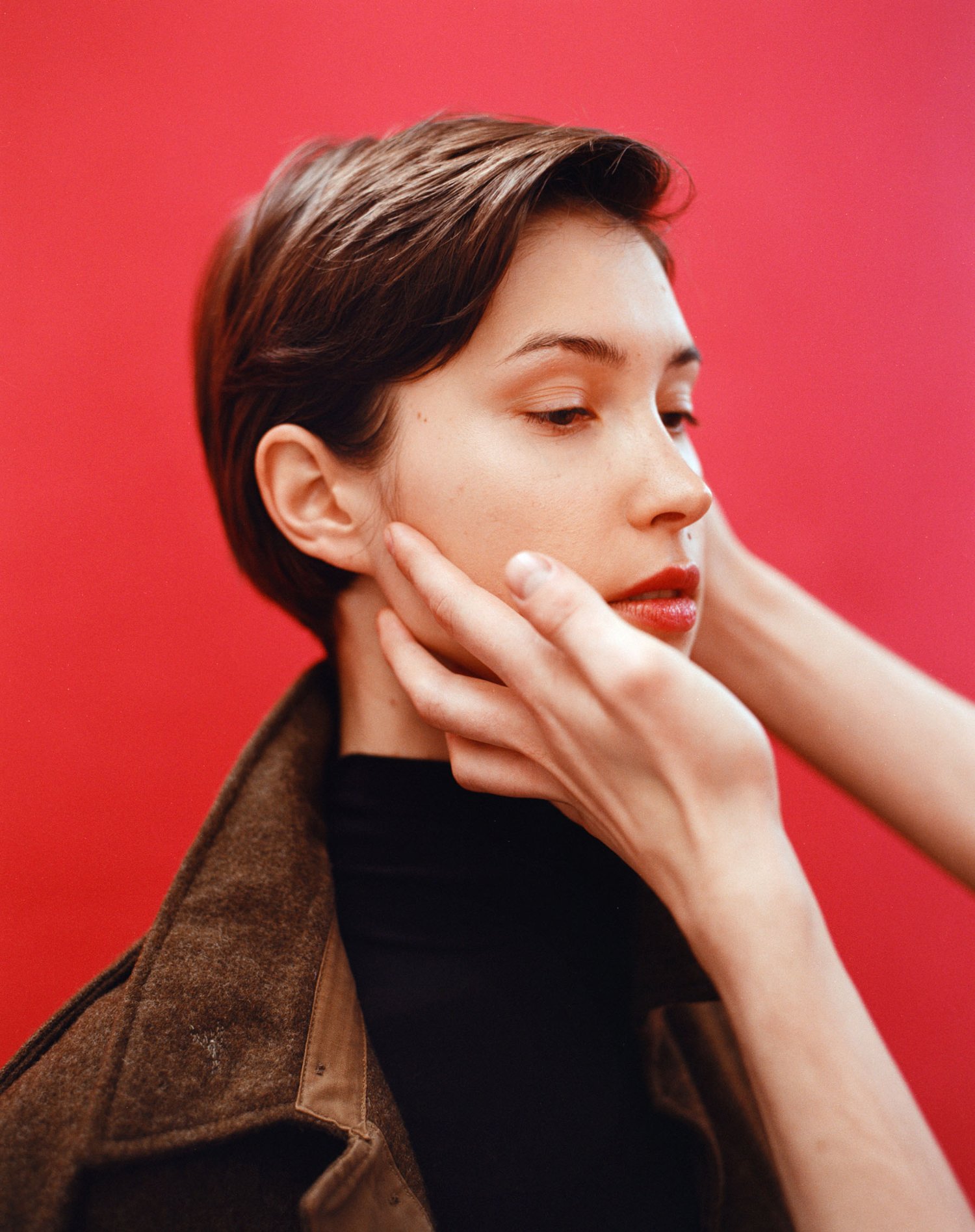 Yenisei by Thisispaper Studio — Portrait photography showcasing the Yenisei leather accessories through scale and material detail.