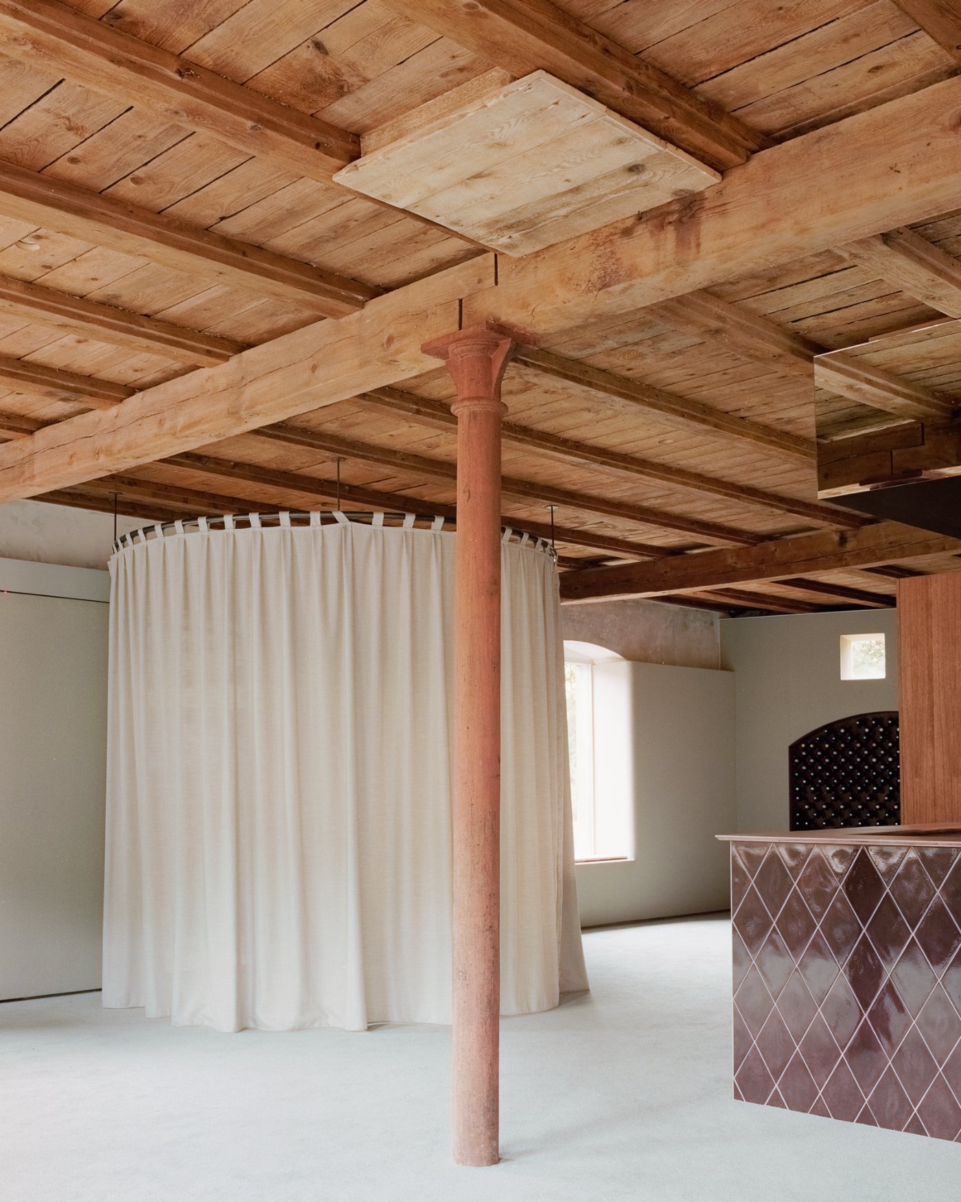 1850s Carpentry Conversion into Restaurant by Nara, restaurant, renovation, interiors, minimalism