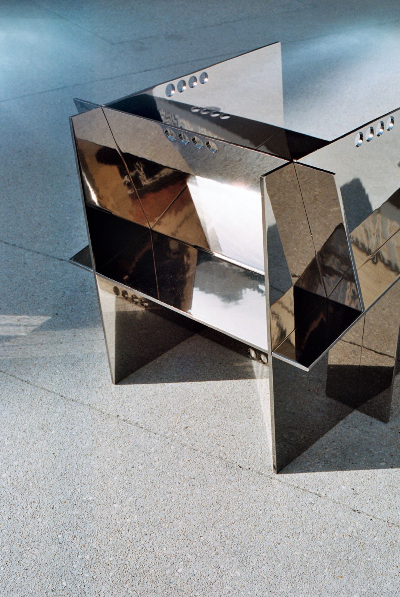 'Self Reflection' by 'Waiting For Ideas', minimalism, design, 3D, aluminium