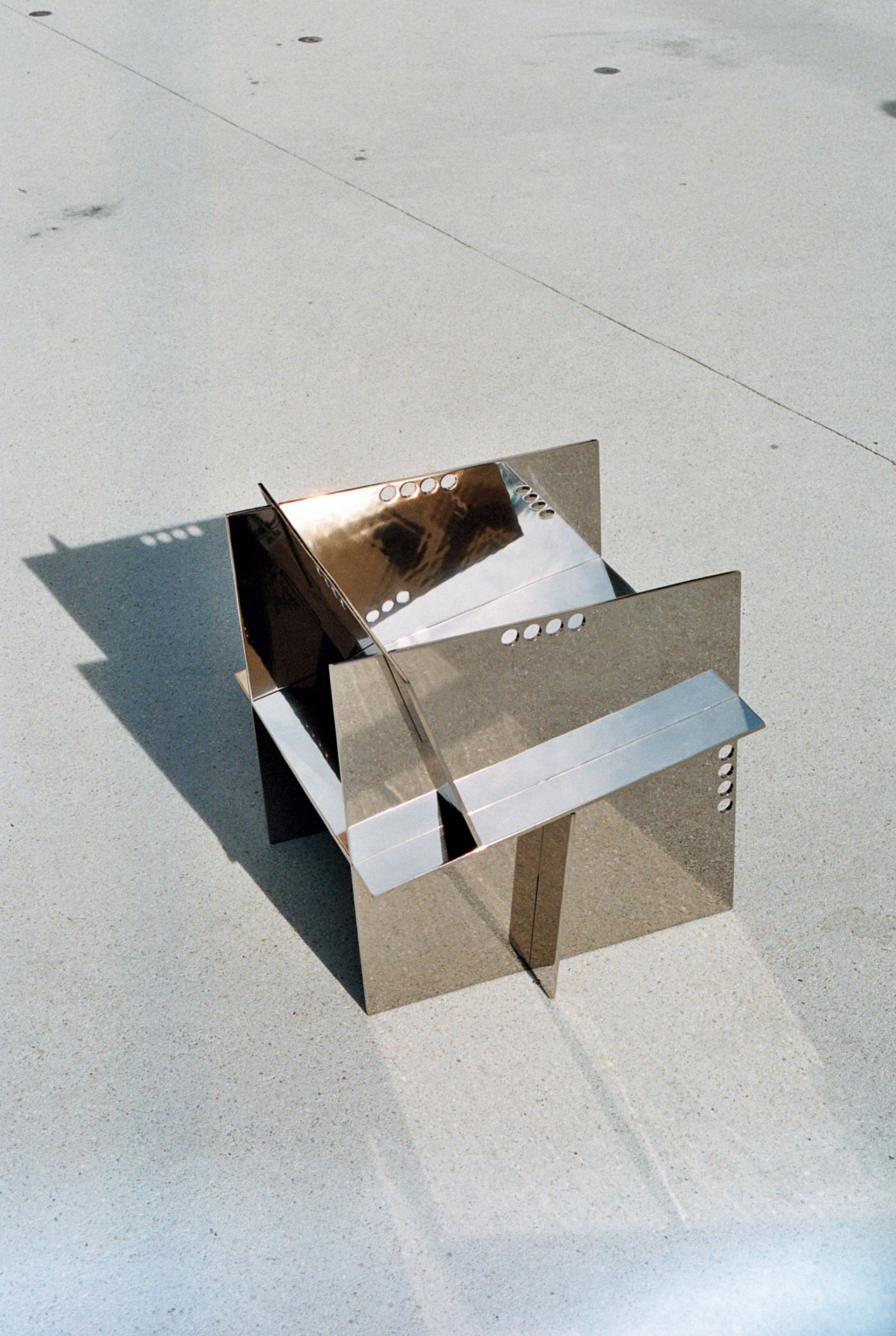 'Self Reflection' by 'Waiting For Ideas', minimalism, design, 3D, aluminium