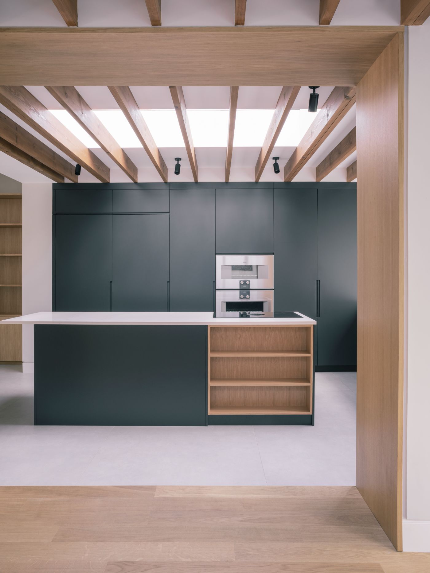 RR Residence by Studio McW, interiors, architecture, renovation, brick, minimalism