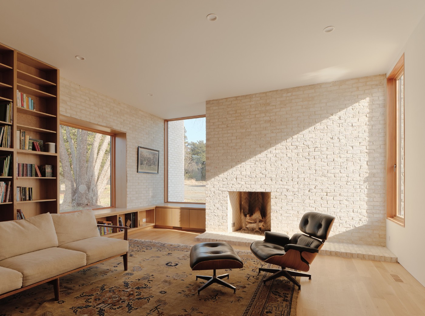 Three Chimney House by TW Ryan Architecture, familyhouse, architecture, white, brick