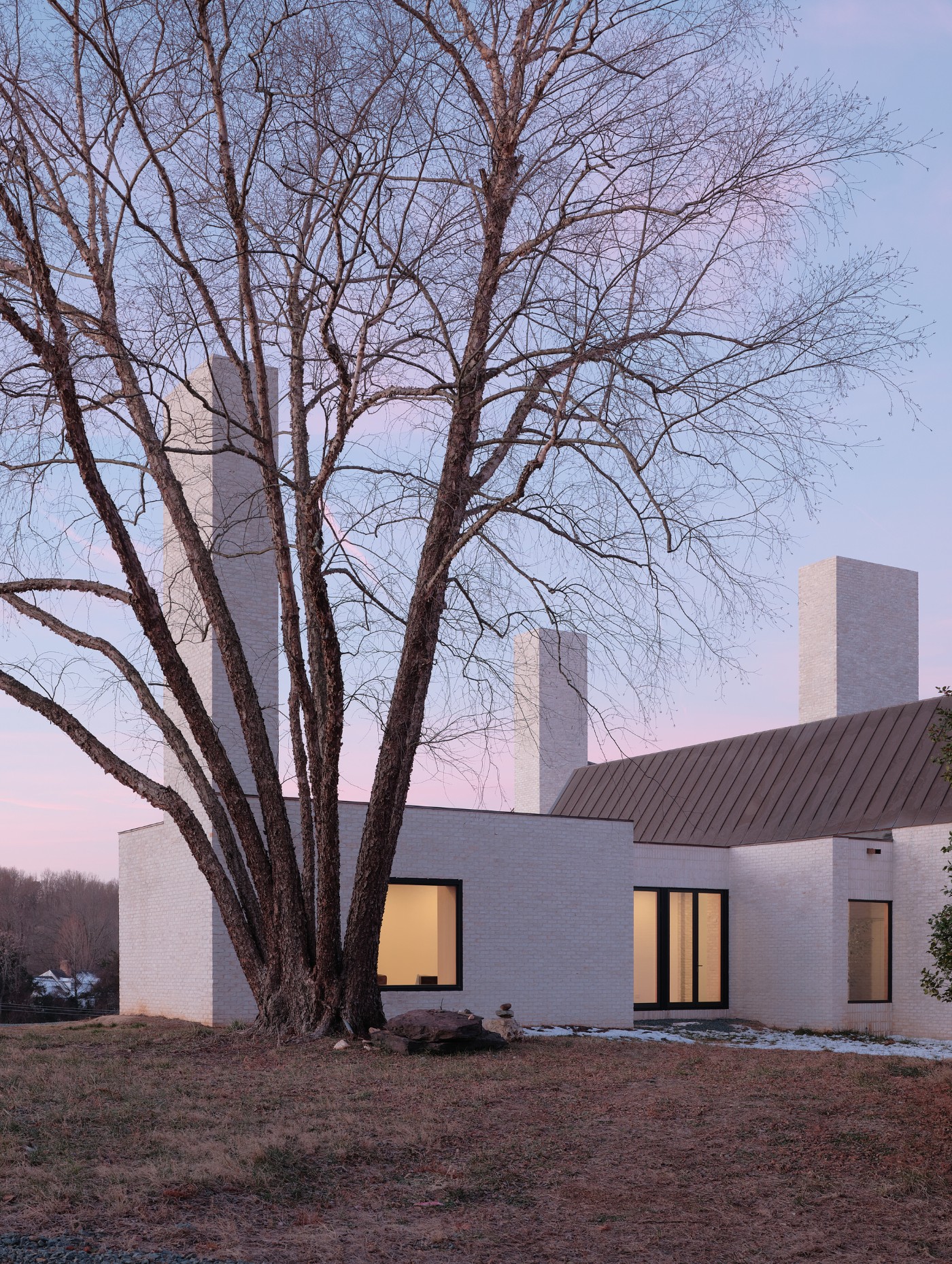 Three Chimney House by TW Ryan Architecture, familyhouse, architecture, white, brick