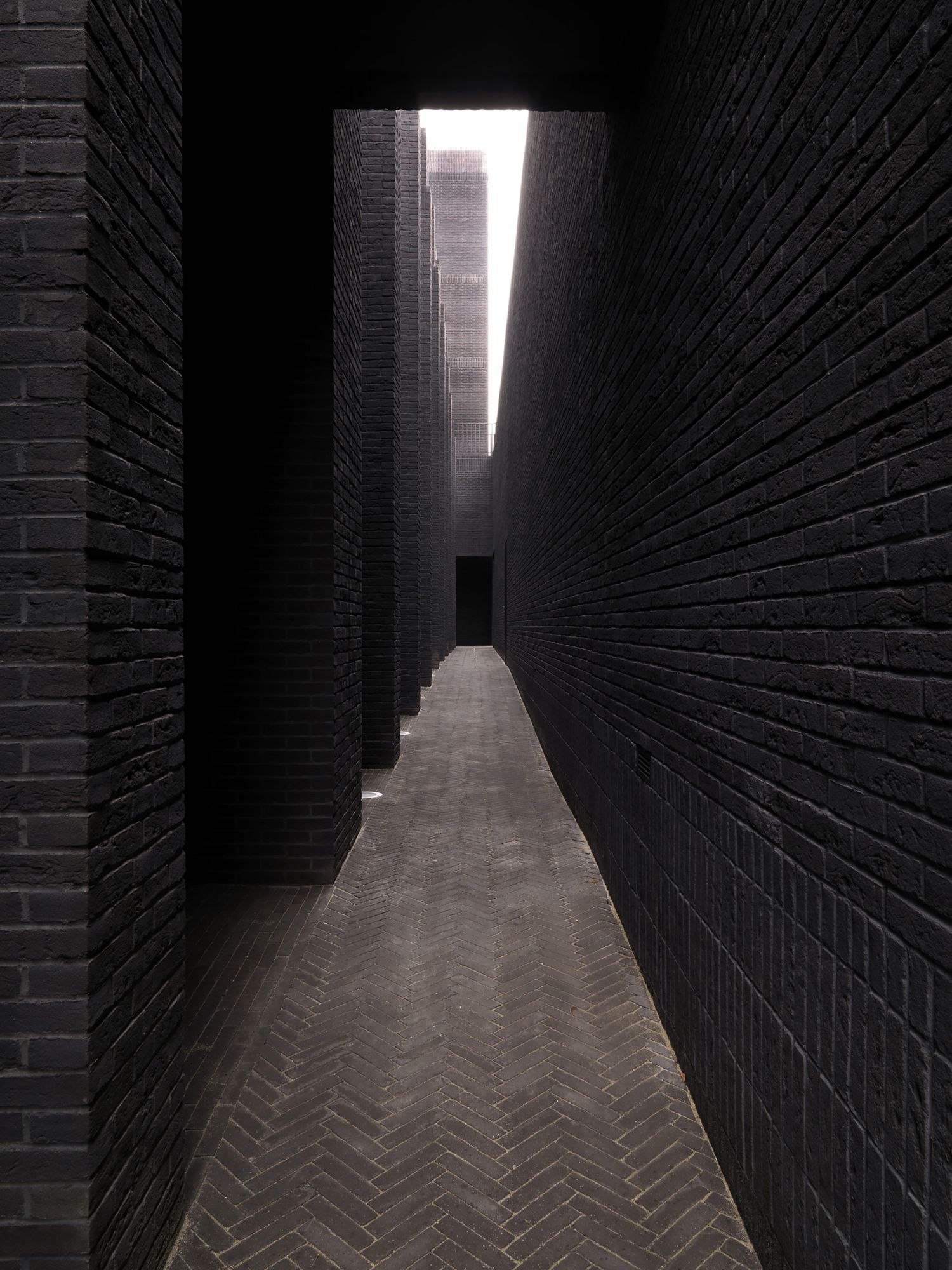 Gdansk Shakespearean Theatre by Renato Rizzi, culture, architecture, black, brick, white