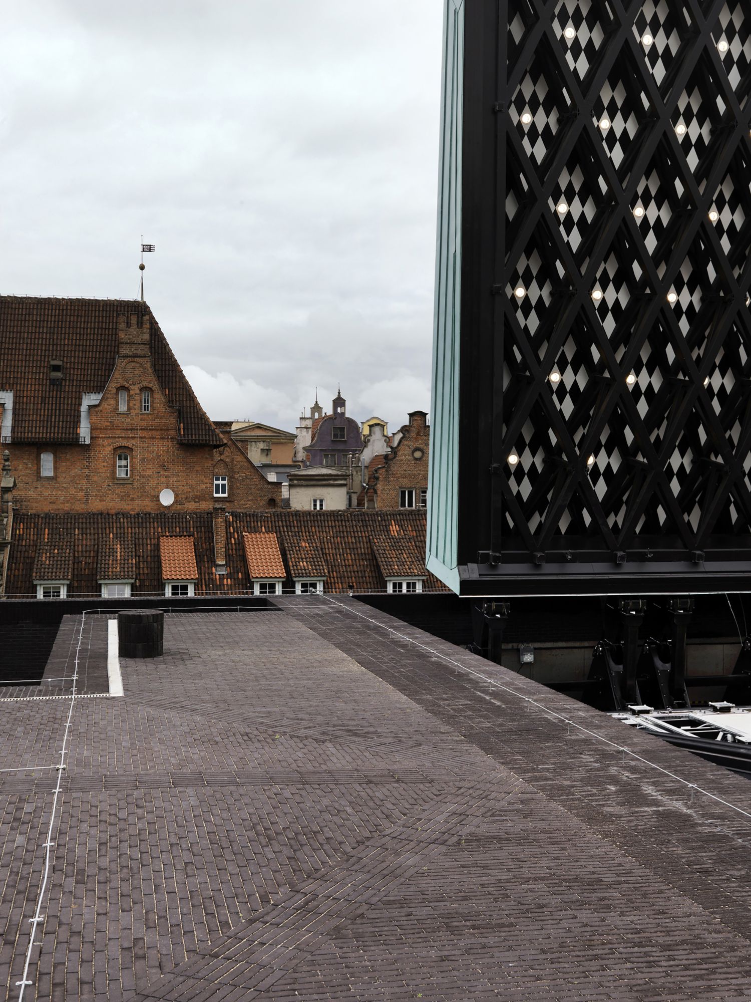 Gdansk Shakespearean Theatre by Renato Rizzi, culture, architecture, black, brick, white