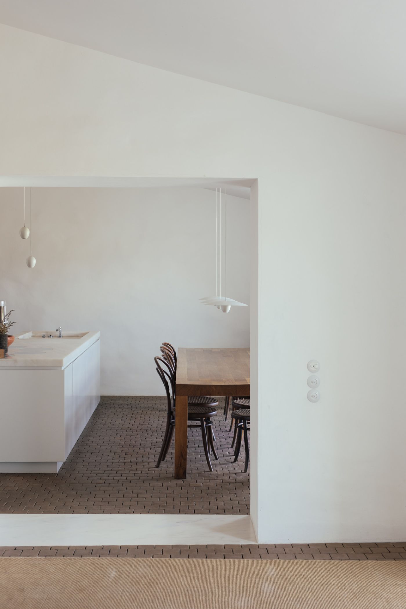 Casa no Tempo captured by Thisispaper Studio, white, portugal, architecture, interiors, rural