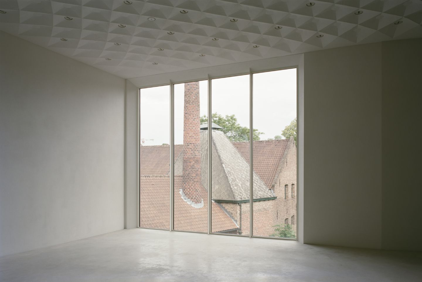 Z33 House for Contemporary Art by Francesca Torzo, museum, architecture, artspace, brick