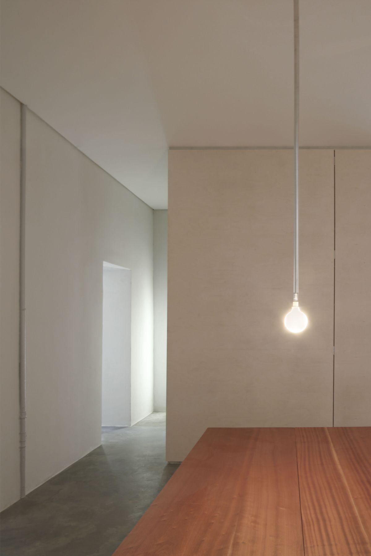 Seamus Kowarzik Studio in Berlin, atelier, workspace, interiors, minimalism, wood