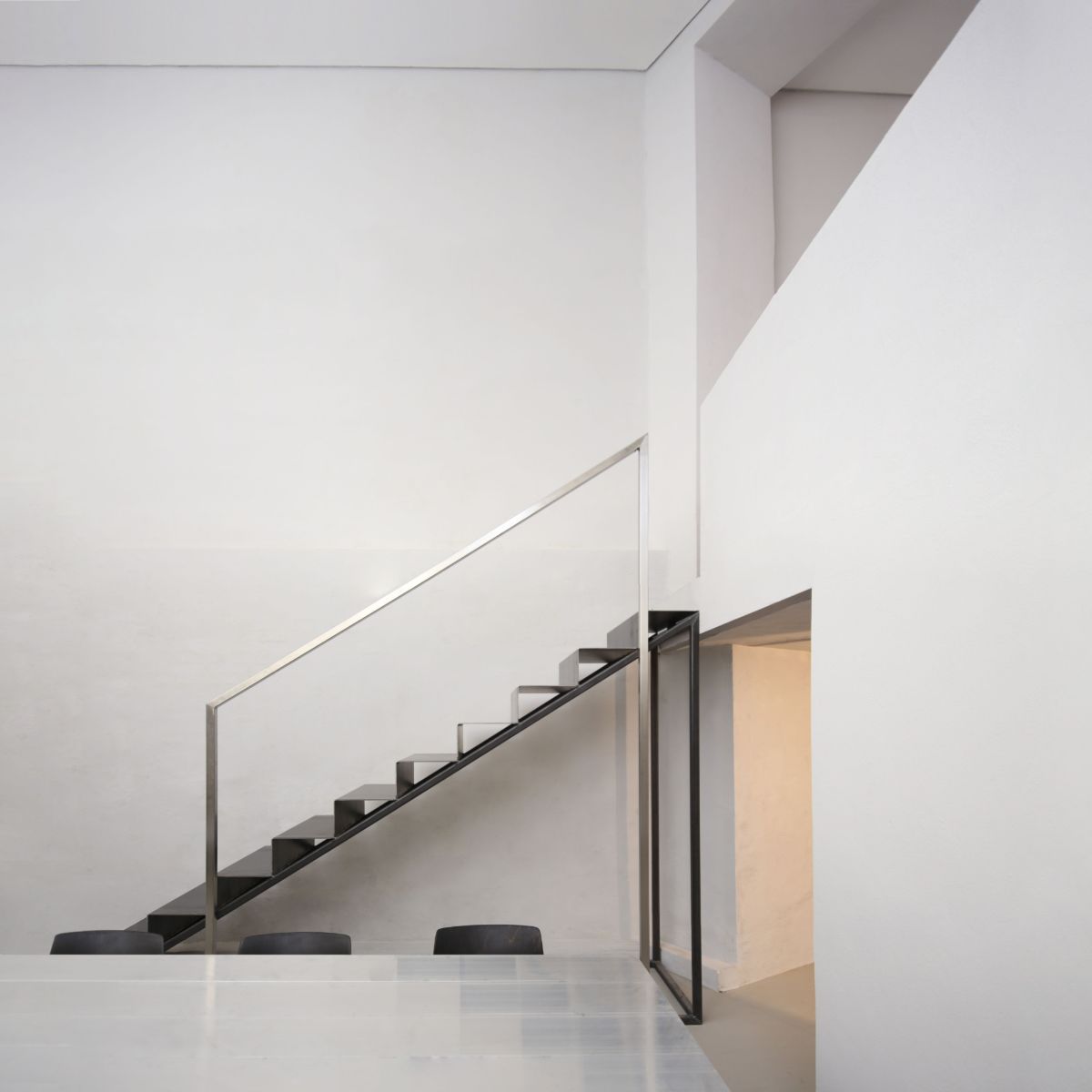 Seamus Kowarzik Studio in Berlin, atelier, workspace, interiors, minimalism, wood