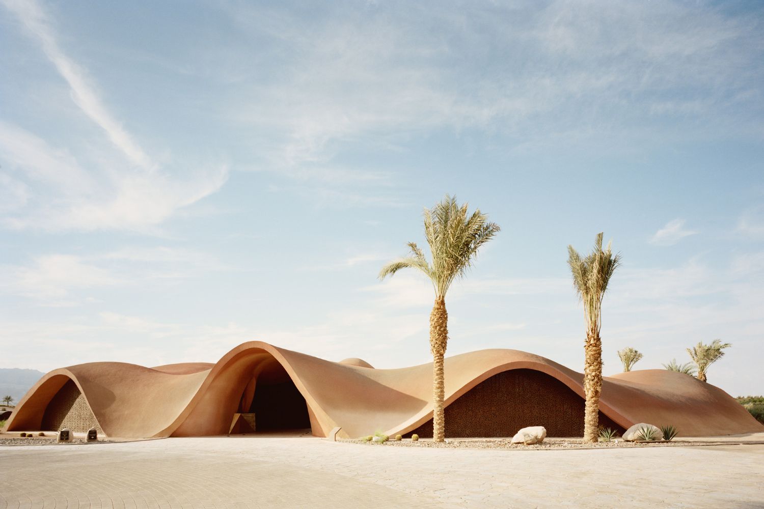 Ayla Golfclub by Oppenheim Architecture, concrete, organic, architecture, mountain, landscape