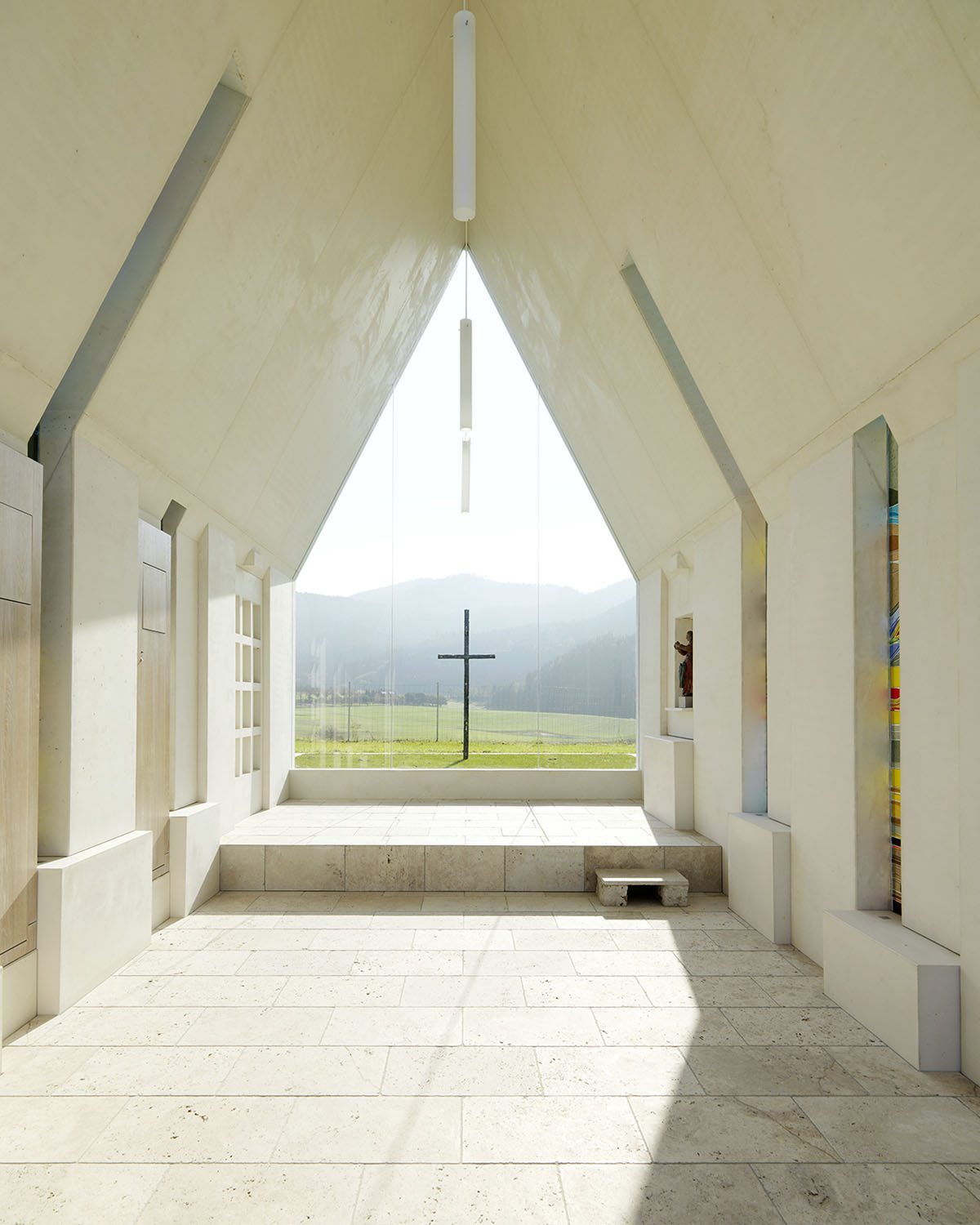 Chapel Maria Magdalena by Sacher Locicero Architectes, white, minimalism, chapel, architecture, glass