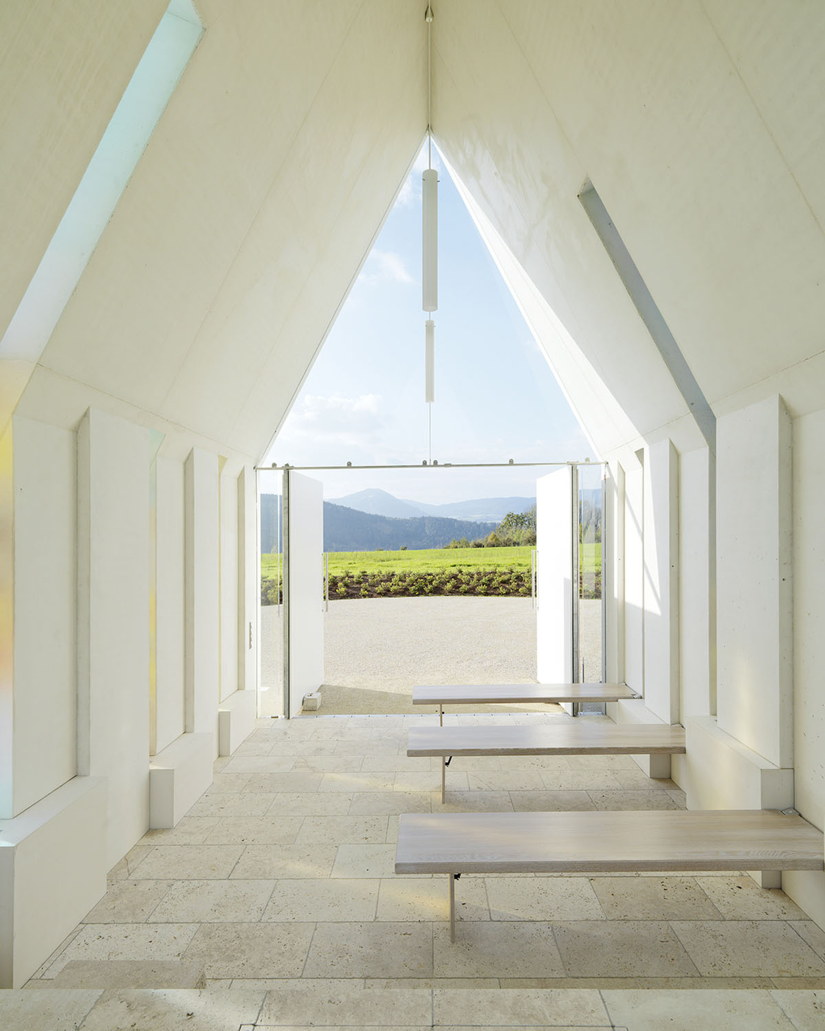 Chapel Maria Magdalena by Sacher Locicero Architectes, white, minimalism, chapel, architecture, glass