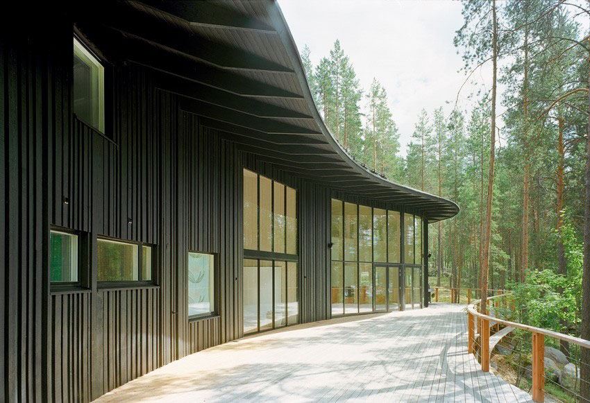 Villa Musu by Sanaksenaho Architects — The south-facing facade demonstrates a rigorous commitment to transparency and material contrast.