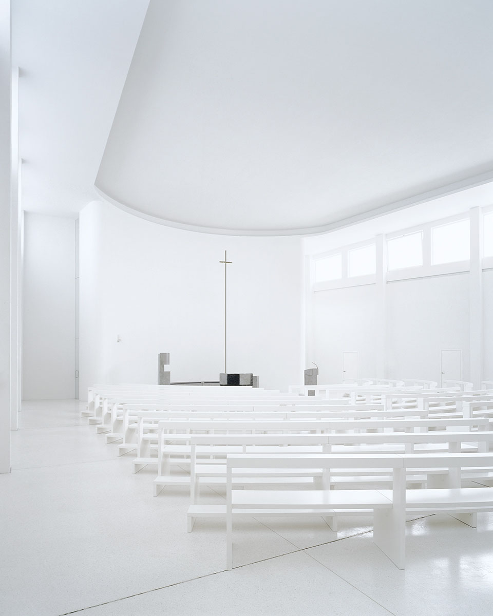St. Bonifaz Church by Kaestle Ocker, minimalism, church, interiors, architecture, white