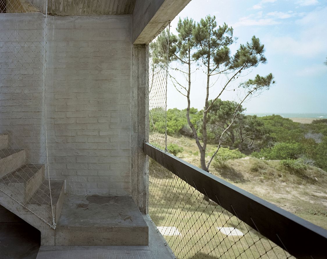 Rocha Residence by Brandhuber+, holiday-house, concrete, architecture, modular, plywood