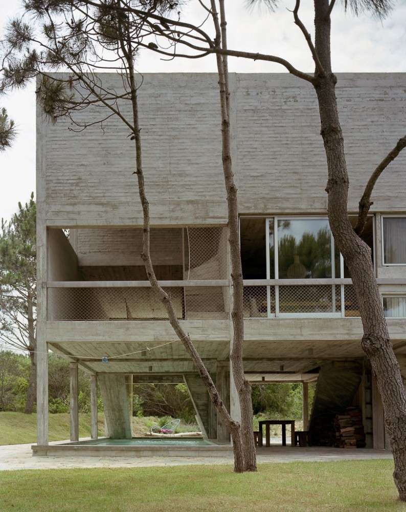 Rocha Residence by Brandhuber+, holiday-house, concrete, architecture, modular, plywood