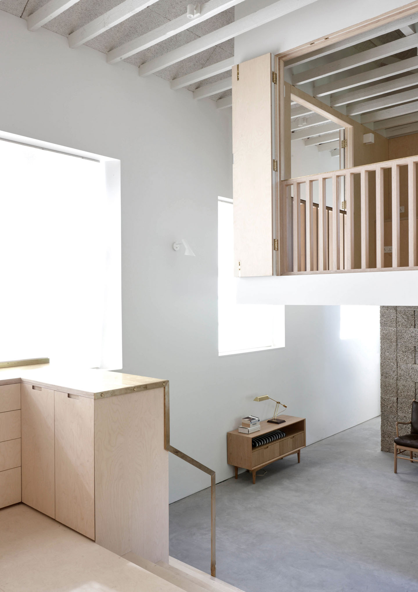 Merrydown House by McLaren Excell, apartment, interiors, minimalism, wood, concrete